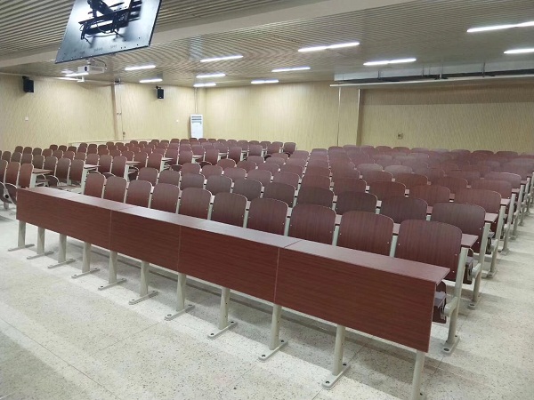 為什么大學(xué)階梯教室多使用連排椅？